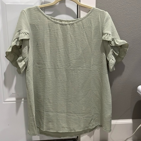 SHEIN blouse in light green - Picture 1 of 2